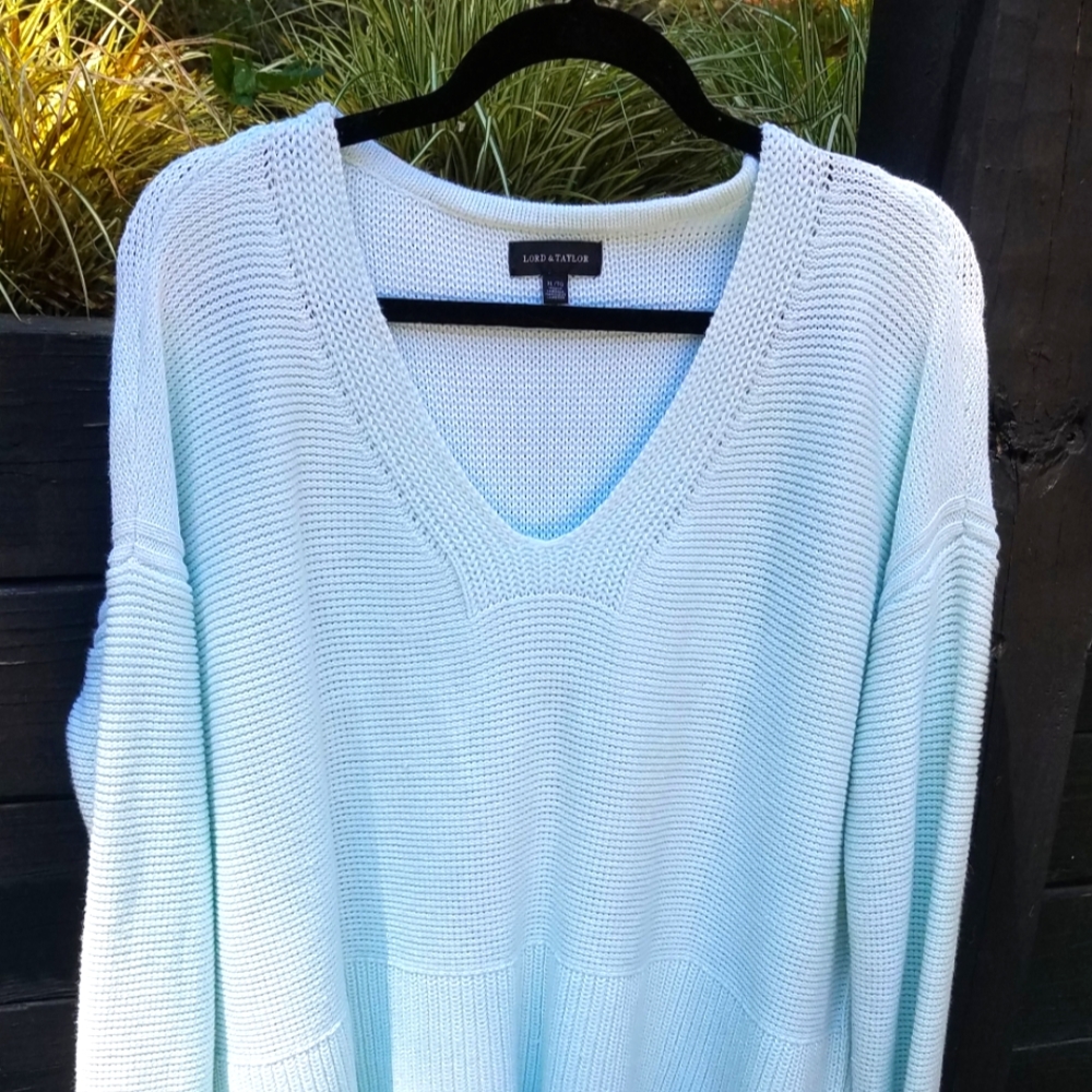 Hi-Low Aqua Cotton V- neck sweater.